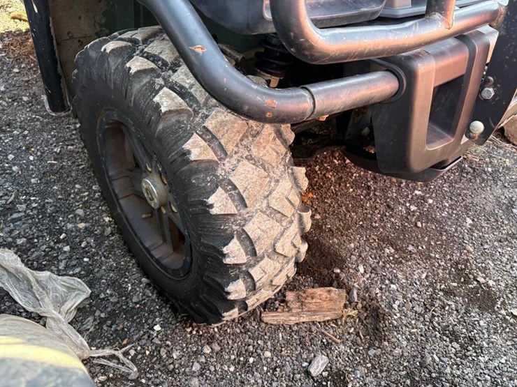 john-deere-825-image-4