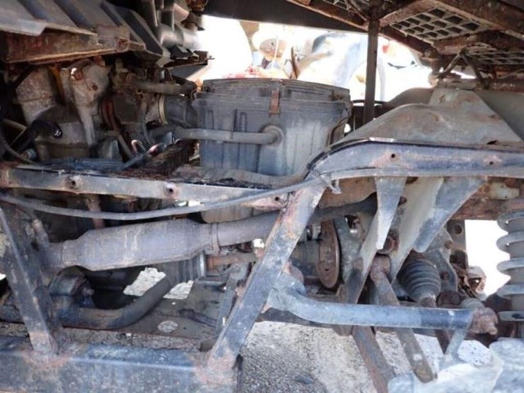 2016-pioneer-4x4-image-32