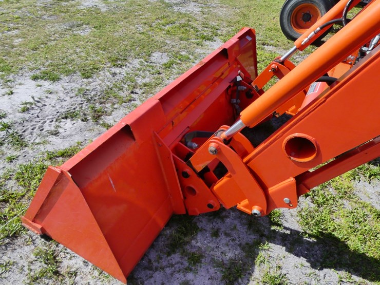 2021-kubota-m6s-111-image-11