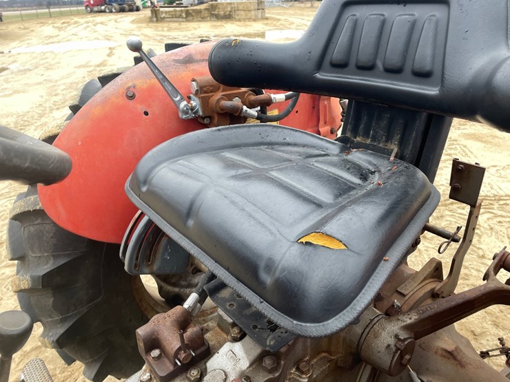 massey-ferguson-230-image-60