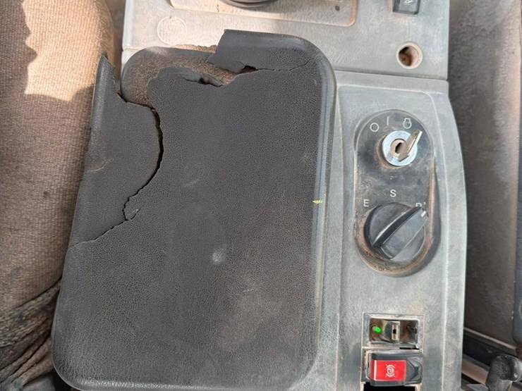 2014-hyundai-hl757tm-9a-image-18