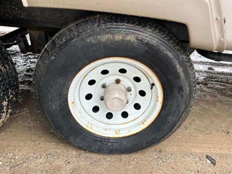 2010-gulf-stream-innsbruck-supreme-lodge-40tbs-t/a-image-25