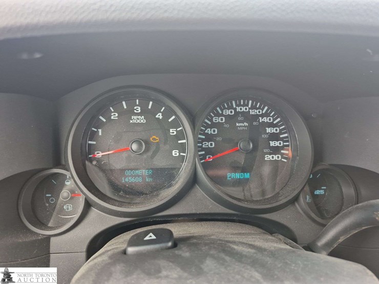 2013-chevrolet-silverado-1500-image-12