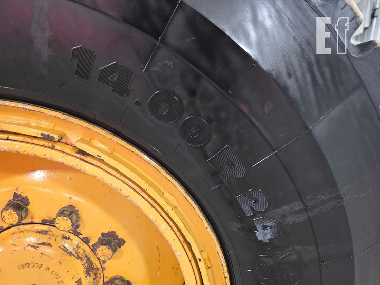 2003-caterpillar-140h-image-28