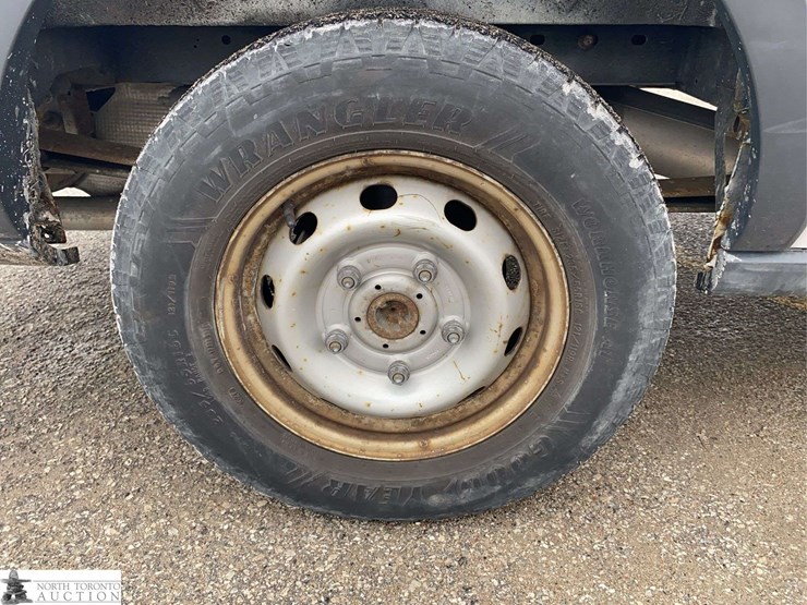 2015-ford-transit-image-28