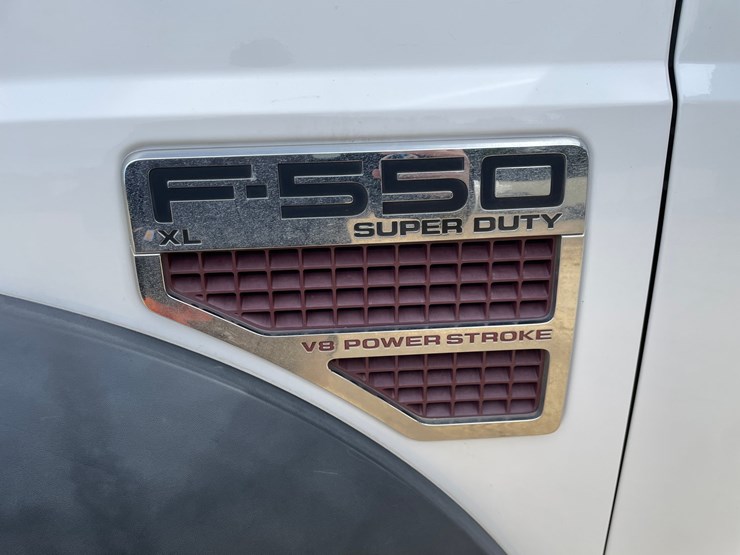2008-ford-f550-image-9