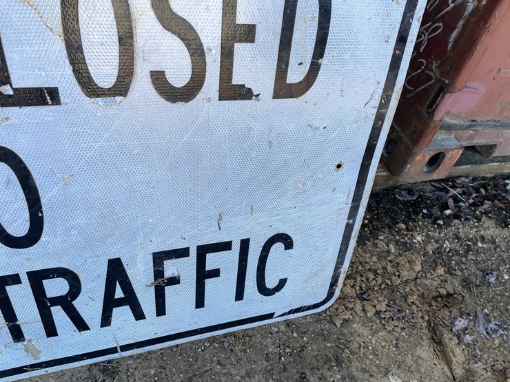 #3928-•-(2)-metal-retired-road-signs-image-6