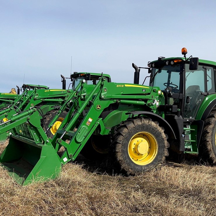 2018 JOHN DEERE 6145M