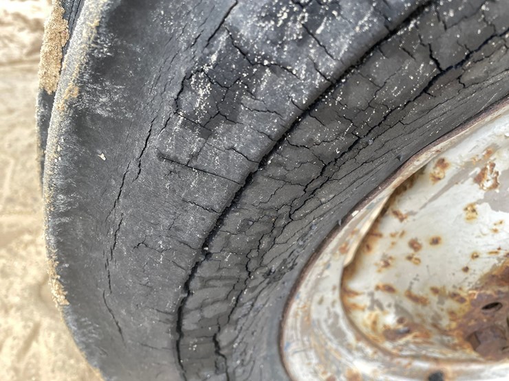 massey-ferguson-230-image-75