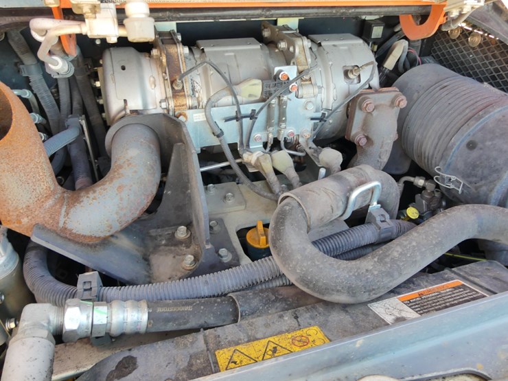 kubota-svl75-2-image-9