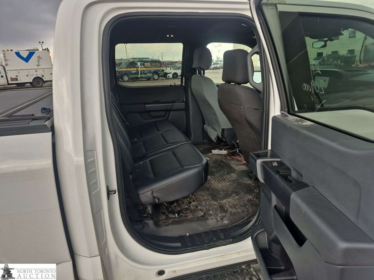 2021-ford-f150-image-27