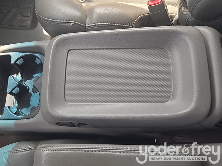 2002-chevrolet-silverado-2500hd-image-86