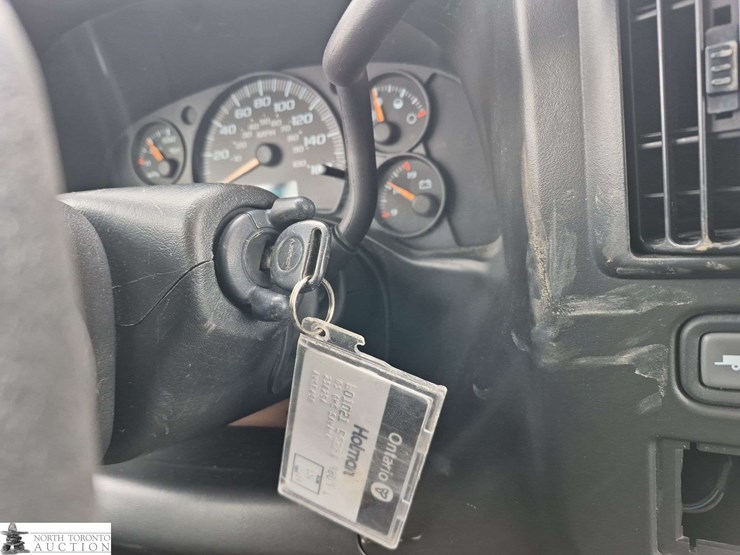 2005-gmc-1500-image-18