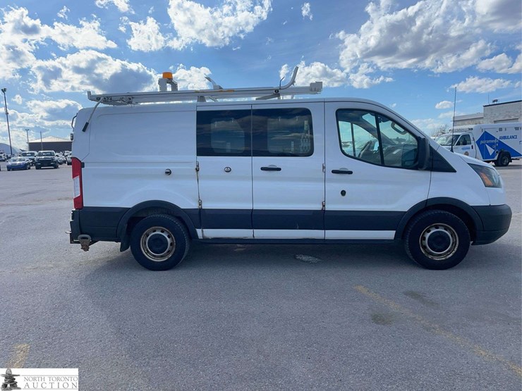 2016-ford-transit-image-4