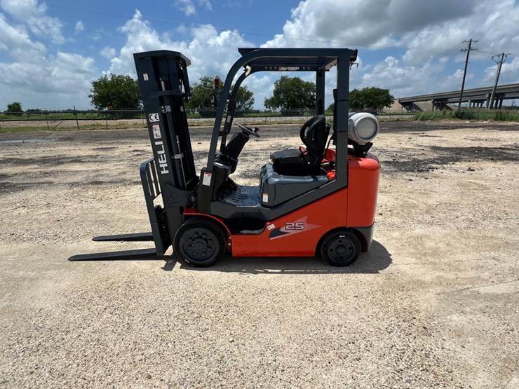 heli-5k-forklift-image-8