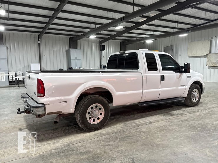 2006-ford-f250-sd-image-3