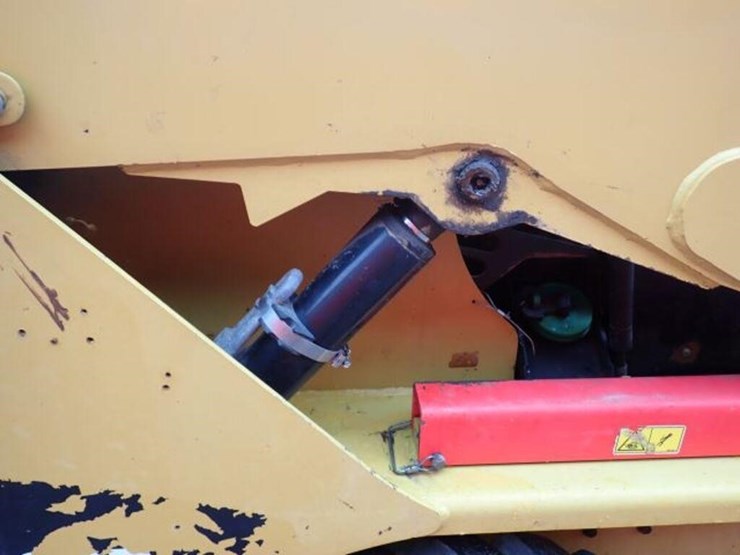 2010-caterpillar-232b-image-33