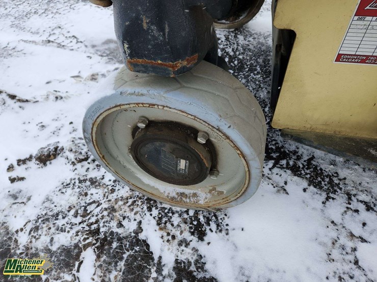 2014-jlg-3246es-image-14