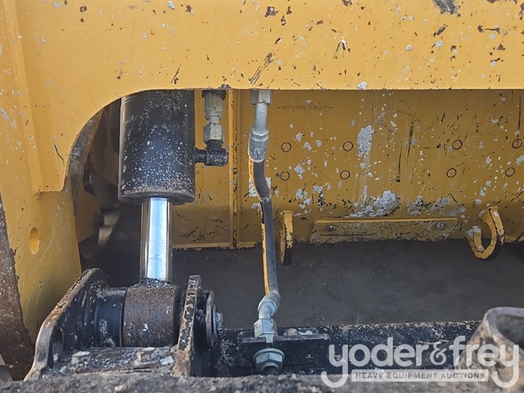 2022-caterpillar-289d3-image-29