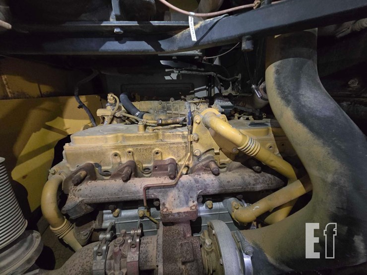 2014-caterpillar-938k-image-23