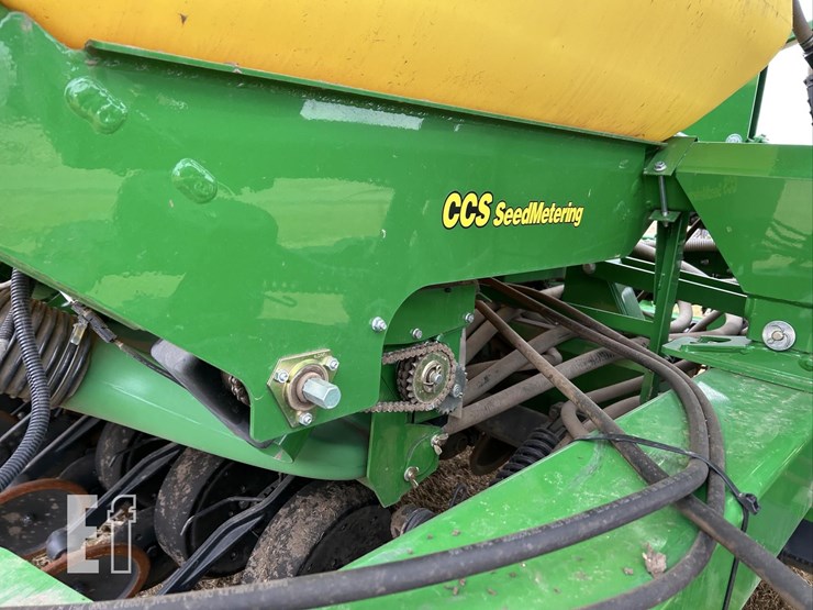 2014-john-deere-1990ccs-image-35