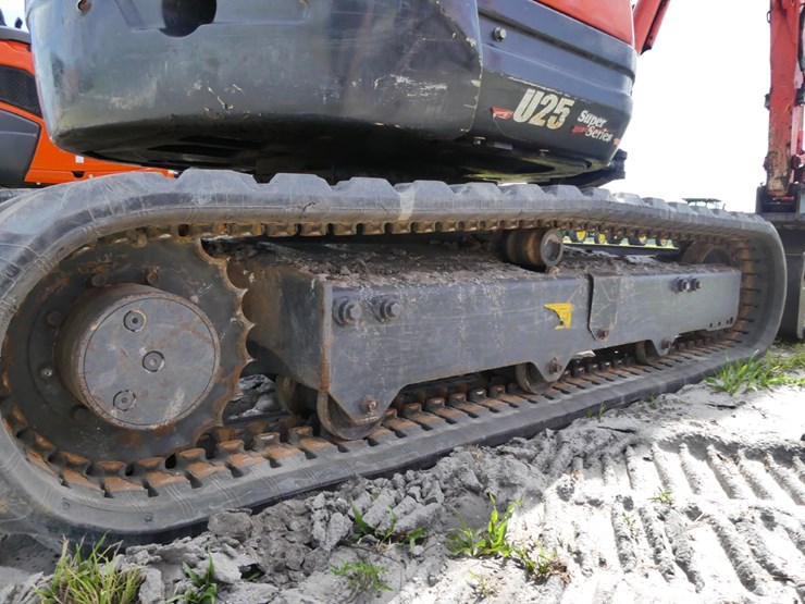 2021-kubota-u25-image-6