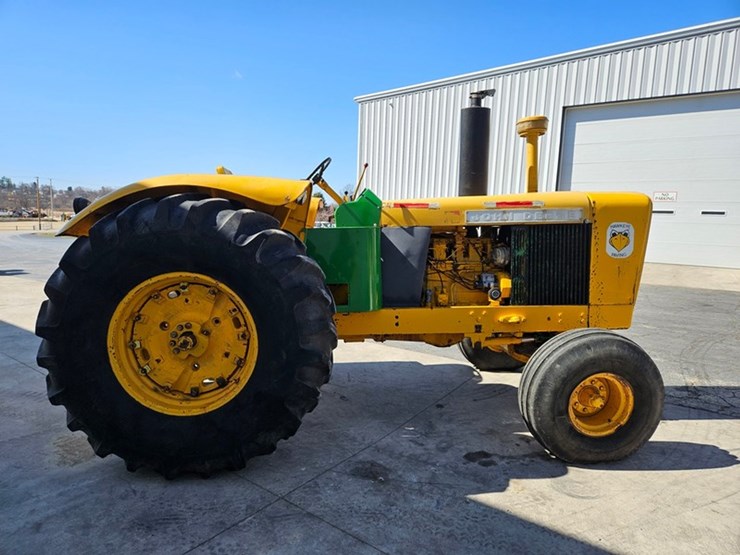 1967-john-deere-700-image-6