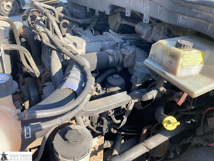 2013-international-durastar-4300-image-23