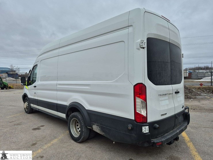 2016-ford-transit-image-7