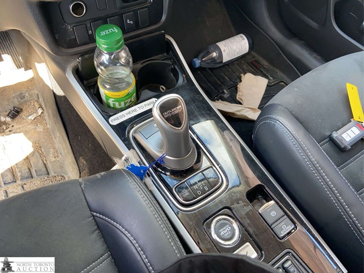 2018-mitsubishi-outlander-image-17