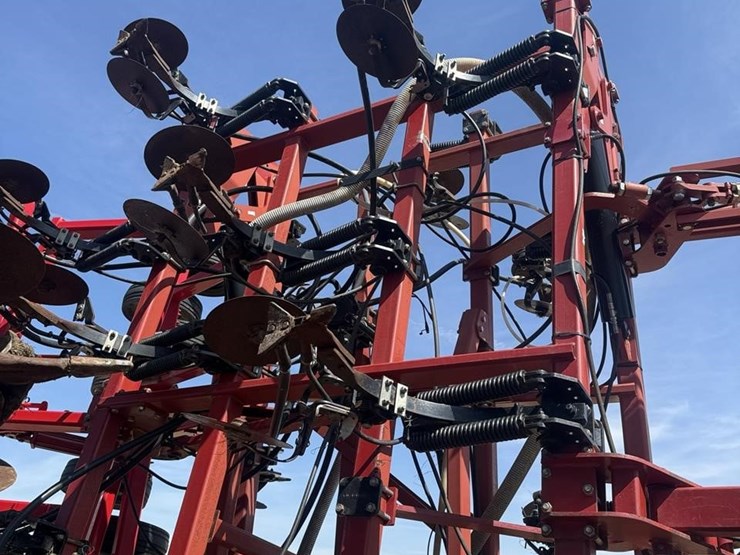 2011-case-ih-3430-image-68