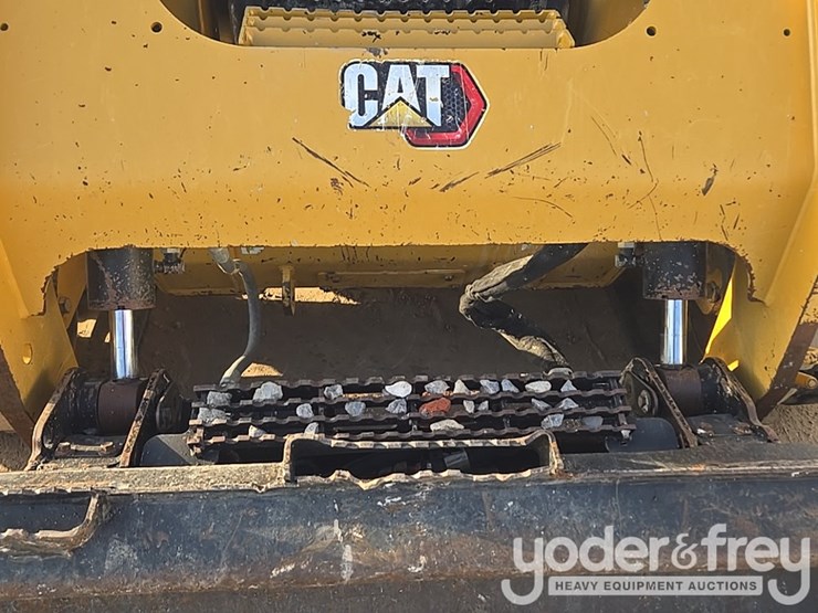 2021-caterpillar-289d3-image-26