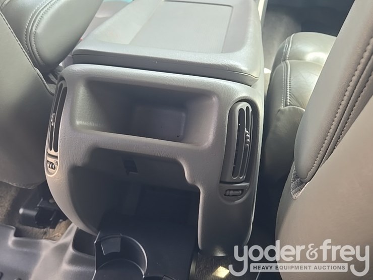 2002-chevrolet-silverado-2500hd-image-74