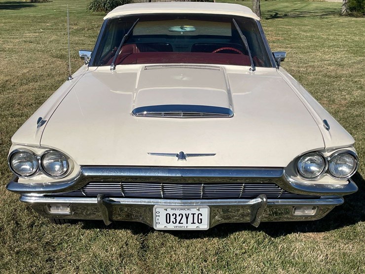 1965-ford-thunderbird-image-9