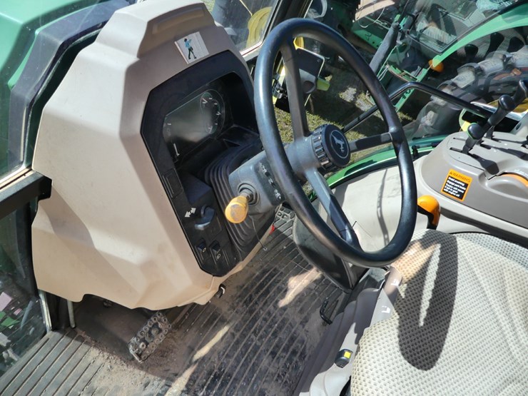 john-deere-6105e-image-13