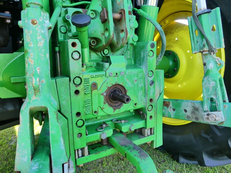 2020-john-deere-6120m-image-7