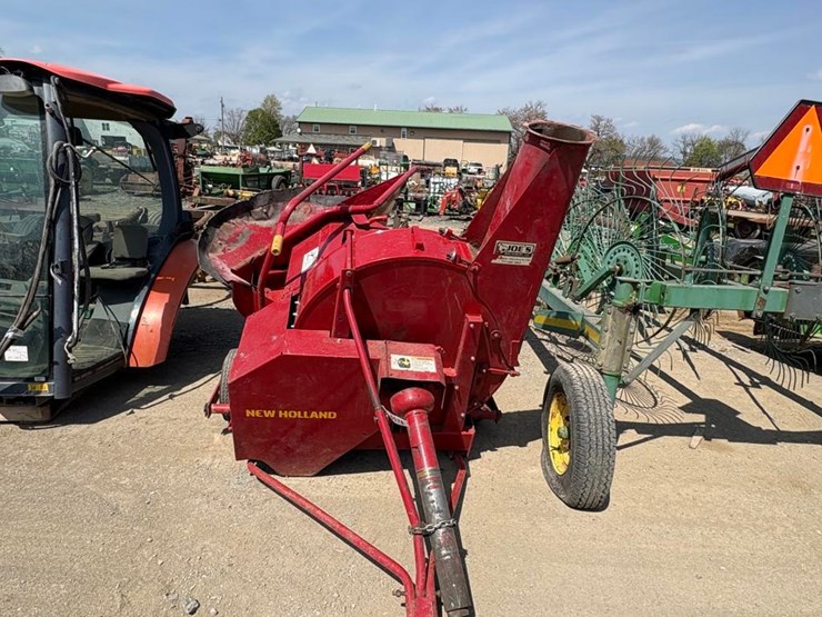 new-holland-40-image-1