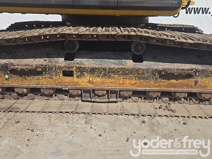 2017-caterpillar-336fl-image-17