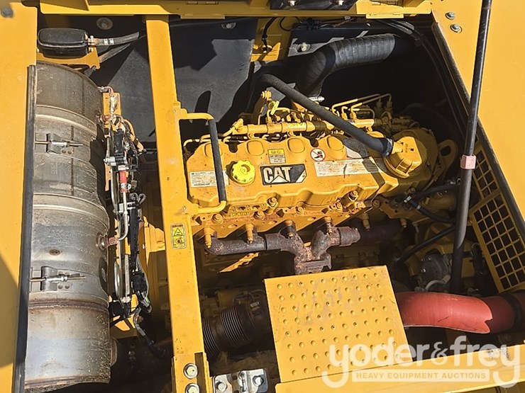 2019-caterpillar-336-image-60