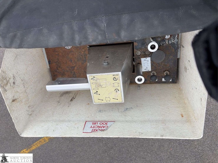 2012-ford-f550-image-22