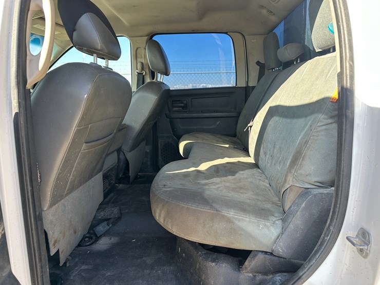 2014-dodge-5500-service-truck-image-9