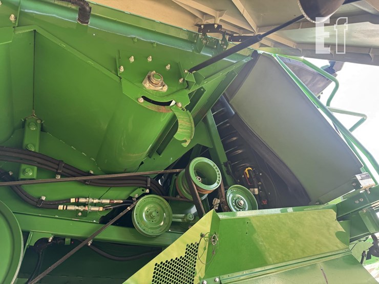 2019-john-deere-s790-image-33
