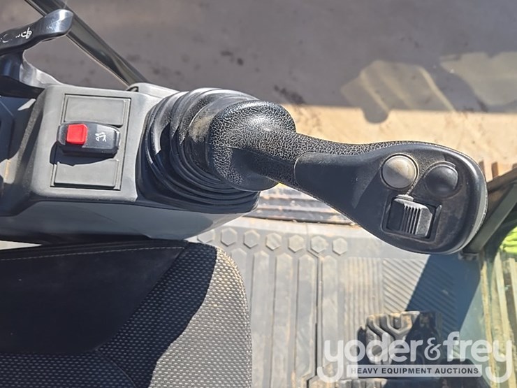 2019-caterpillar-336-image-92