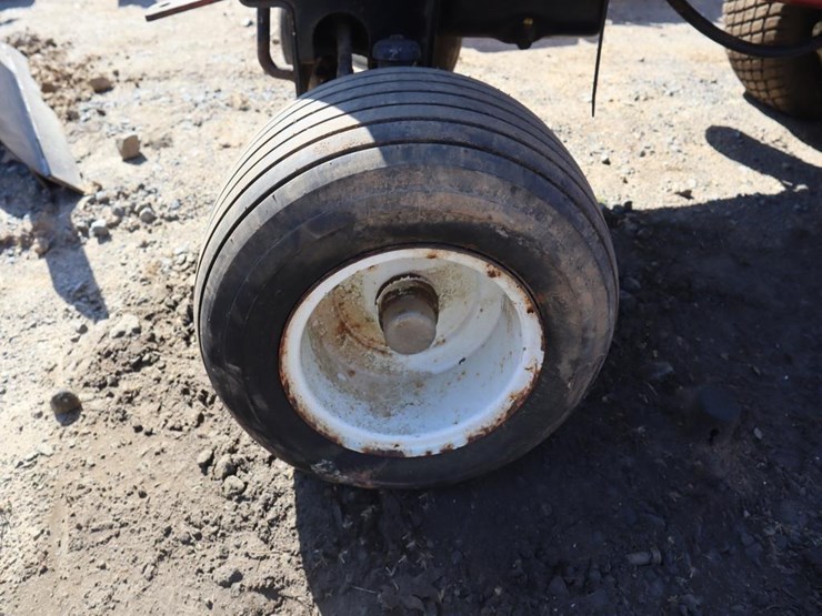 toro-groundsmaster-224-image-9