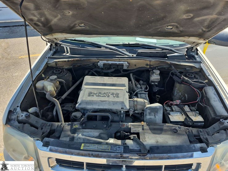 2010-ford-escape-image-10