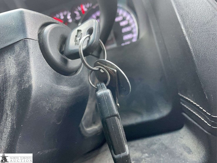 2015-chevrolet-tahoe-image-14