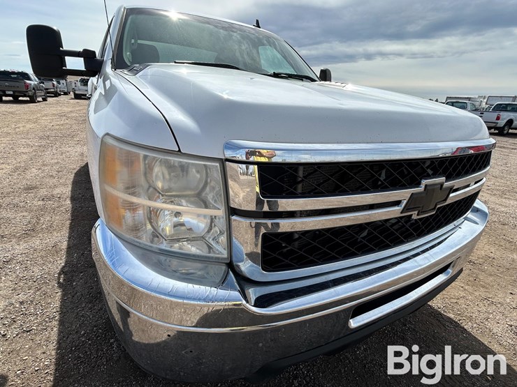 2011-chevrolet-silverado-2500-lt-image-9