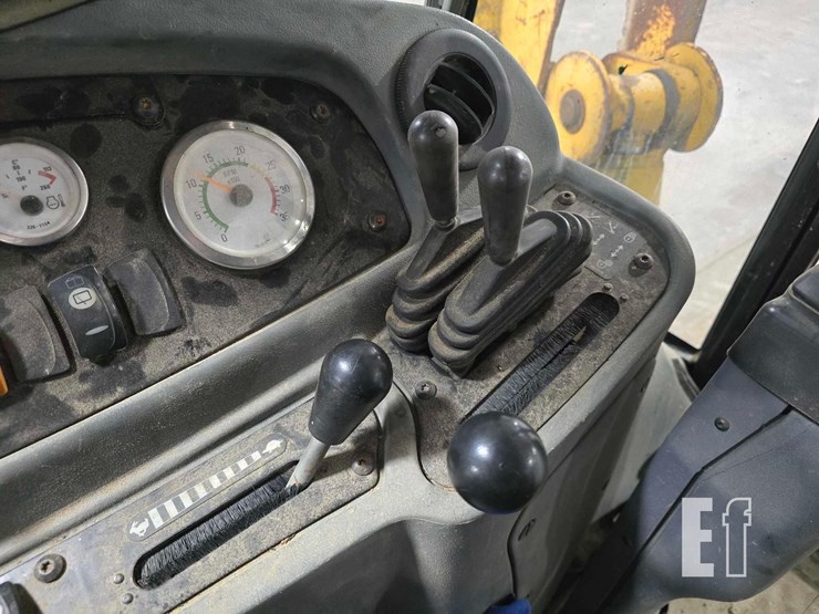 2001-caterpillar-430d-image-30