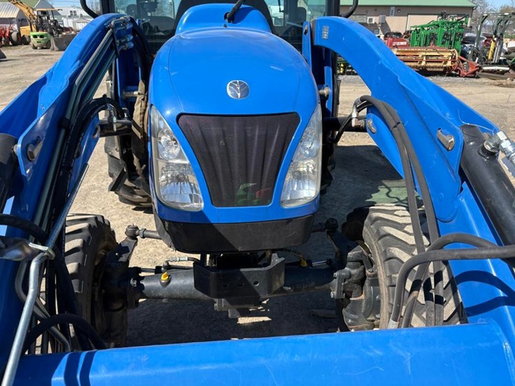 new-holland-t2320-image-11