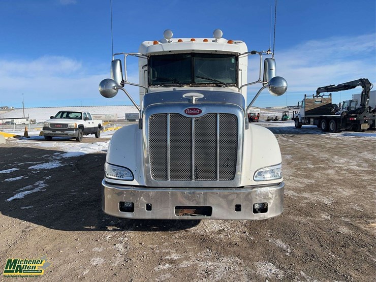 2012-peterbilt-386-image-9